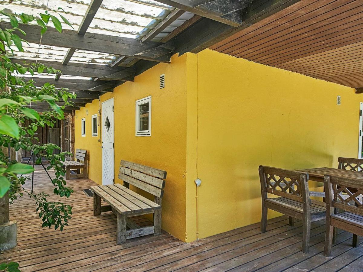 6 Person Holiday Home In Aakirkeby Phòng bức ảnh
